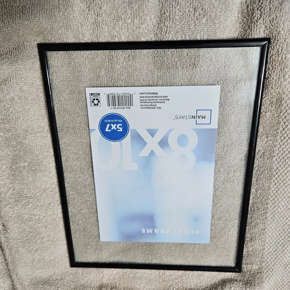 Mainstays Black Float Frame 8x10 (or 5x7) Double Glass Tabletop Picture Frame